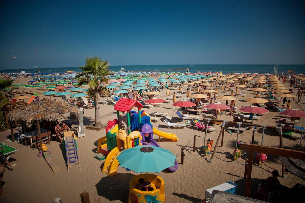 Hotel Aurea Rimini Eksteriør bilde