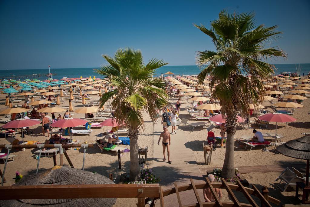 Hotel Aurea Rimini Eksteriør bilde